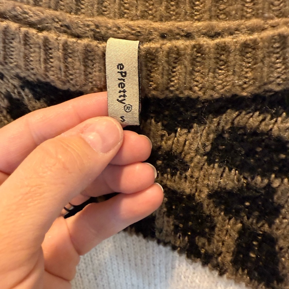 ePretty Leopard Patterned Color Block Sweater - Picture 8 of 10